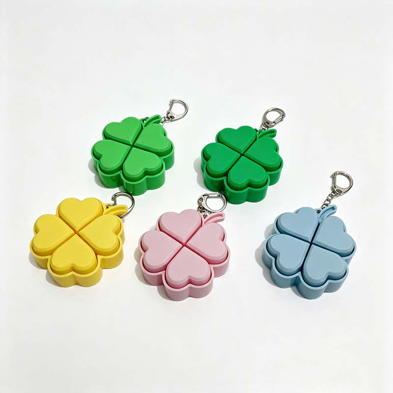Clover Light Up Single Key Keychain