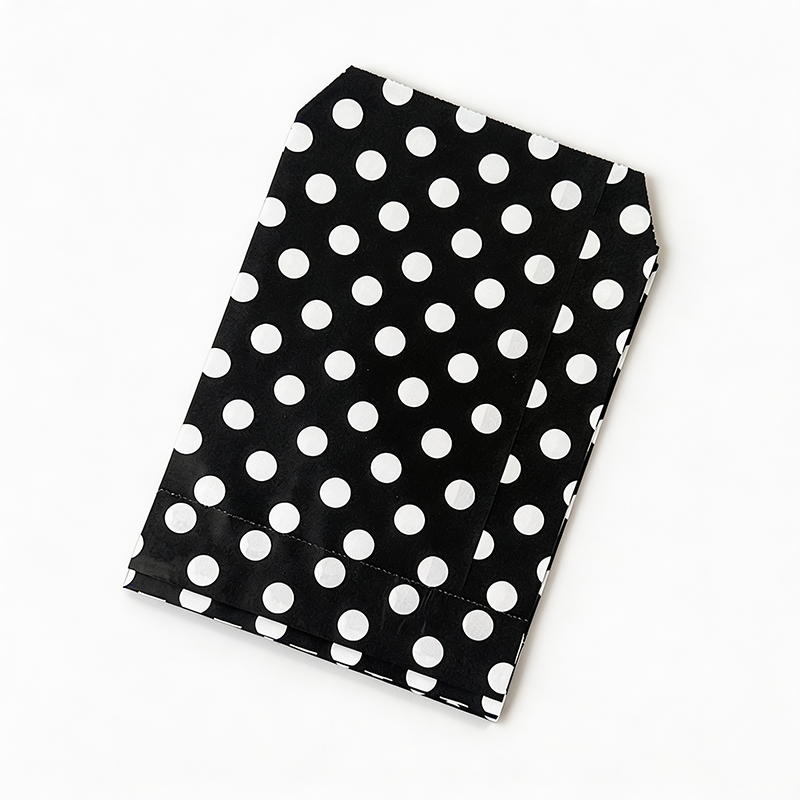 10 Polka Dot Label Gift Bags