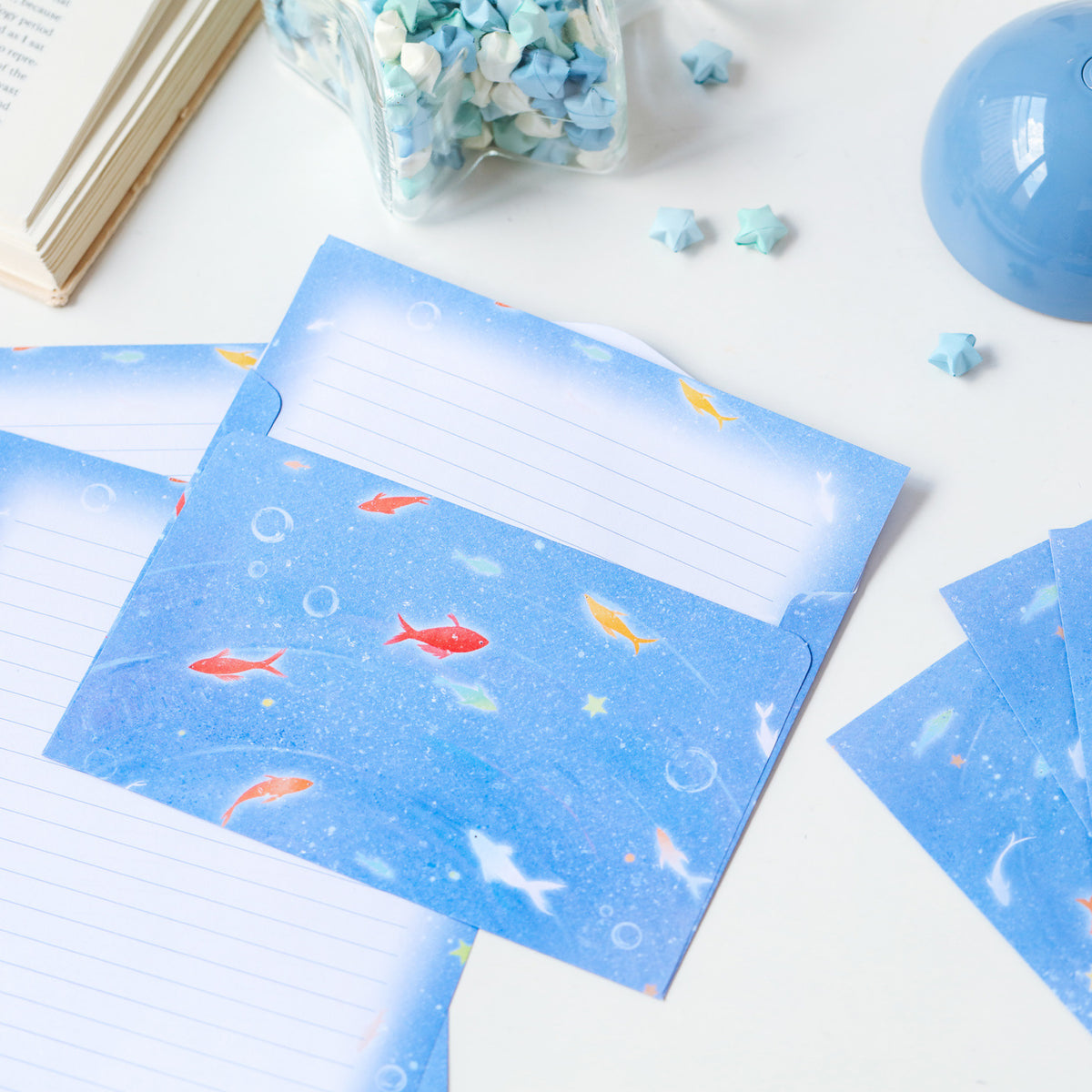 Dreamy Goldfish Letter & Envelope Set – 4 Envelopes + 4 Lined Letter Sheets