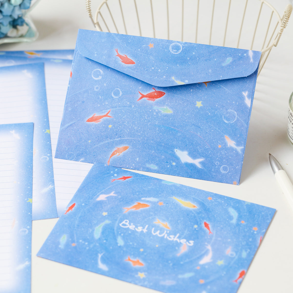 Dreamy Goldfish Letter & Envelope Set – 4 Envelopes + 4 Lined Letter Sheets